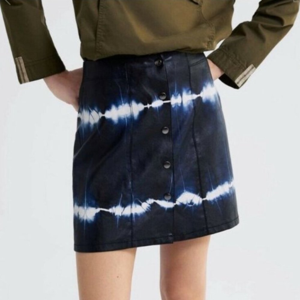 NWT Zara Tie Dye Printed Faux Leather Button Up Mini Skirt Size XS Blue Black